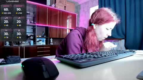 Snapshot of pa1e_pr1ncess chatting on February 26, 12:14 pm Ella online show from February 26, 12:14 pm