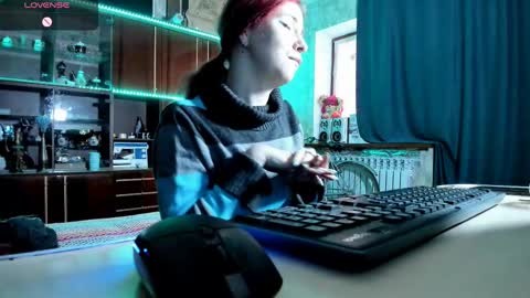 Snapshot of pa1e_pr1ncess chatting on March 3, 1:31 pm Ella online show from March 3, 1:31 pm