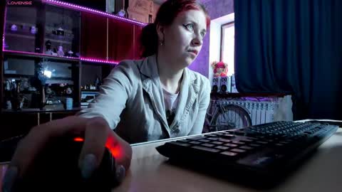 Snapshot of pa1e_pr1ncess chatting on March 5, 6:33 am Ella online show from March 5, 6:33 am