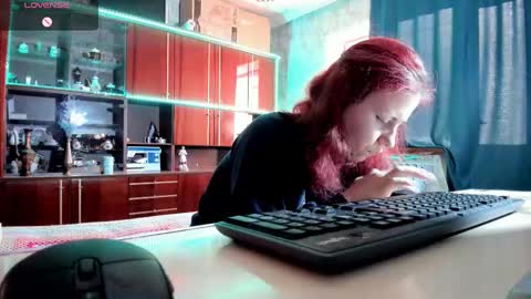 Snapshot of pa1e_pr1ncess chatting on March 8, 2:19 pm Ella online show from March 8, 2:19 pm