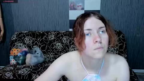 Snapshot of pa1e_pr1ncess chatting on September 16, 7:09 am Ella online show from September 16, 7:09 am