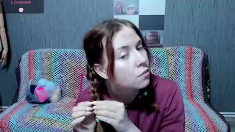 Snapshot of pa1e_pr1ncess chatting on September 18, 6:37 am Ella online show from September 18, 6:37 am