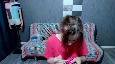 Snapshot of pa1e_pr1ncess chatting on September 27, 7:24 am Ella online show from September 27, 7:24 am