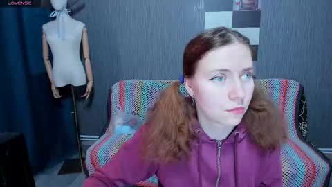 Snapshot of pa1e_pr1ncess chatting on October 15, 7:30 am Ella online show from October 15, 7:30 am