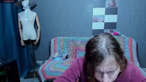 Snapshot of pa1e_pr1ncess chatting on October 22, 7:41 am Ella online show from October 22, 7:41 am