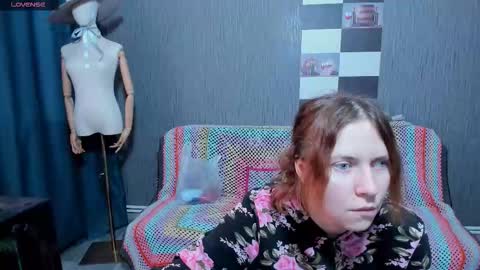 Snapshot of pa1e_pr1ncess chatting on October 25, 7:49 am Ella online show from October 25, 7:49 am