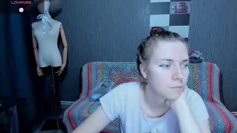 Snapshot of pa1e_pr1ncess chatting on October 26, 10:10 am Ella online show from October 26, 10:10 am