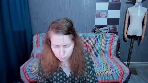 Snapshot of pa1e_pr1ncess chatting on November 6, 7:20 am Ella online show from November 6, 7:20 am