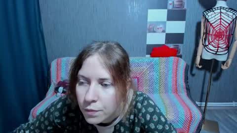 Snapshot of pa1e_pr1ncess chatting on November 18, 7:13 am Ella online show from November 18, 7:13 am