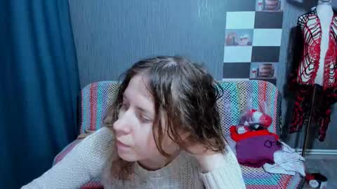 Snapshot of pa1e_pr1ncess chatting on December 2, 7:03 am Ella online show from December 2, 7:03 am