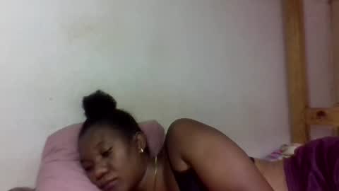 Snapshot of paatriy chatting on February 21, 6:53 pm paatriy online show from February 21, 6:53 pm