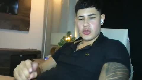 Javi    online show from December 4, 4:43 am