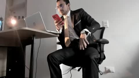 Snapshot of pablo_rincon95 chatting on January 16, 5:33 pm pablo rincon95 online show from January 16, 5:33 pm