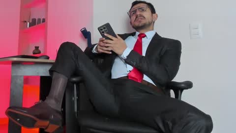 Snapshot of pablo_rincon95 chatting on February 22, 2:19 pm pablo rincon95 online show from February 22, 2:19 pm