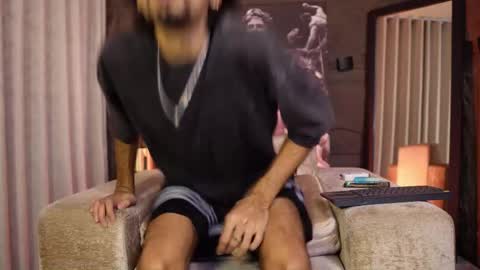 Snapshot of pablo_russoo chatting on March 4, 2:28 am pablo online show from March 4, 2:28 am