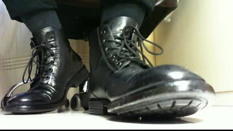 Snapshot of pablomenesssl chatting on January 9, 3:12 pm Pablo Meness online show from January 9, 3:12 pm