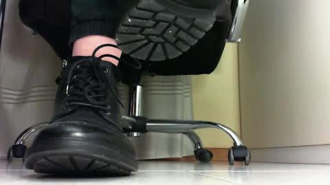 Snapshot of pablomenesssl chatting on January 28, 6:17 pm Pablo Meness online show from January 28, 6:17 pm