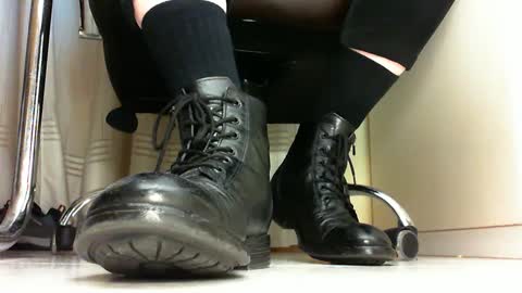 Snapshot of pablomenesssl chatting on March 10, 8:12 pm Pablo Meness online show from March 10, 8:12 pm