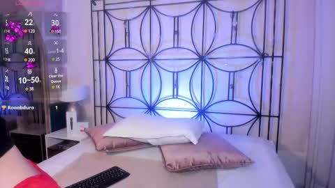 Snapshot of paiigepeach chatting on February 16, 11:59 am PaIIgePeach online show from February 16, 11:59 am