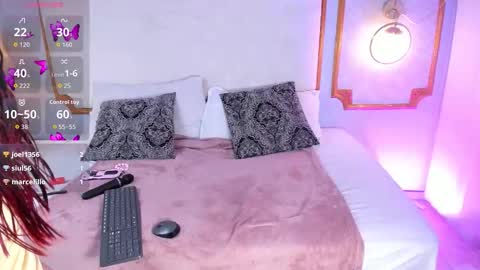 Snapshot of paiigepeach chatting on October 28, 9:50 pm PaIIgePeach online show from October 28, 9:50 pm