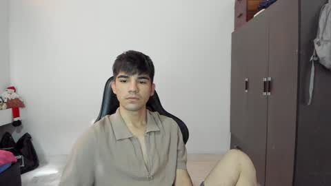 Snapshot of pakun_ chatting on December 10, 3:01 pm pakun_ online show from December 10, 3:01 pm