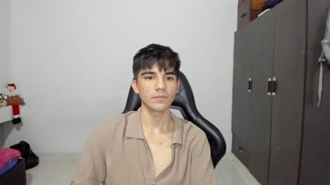 Snapshot of pakun_ chatting on December 11, 12:54 am pakun_ online show from December 11, 12:54 am
