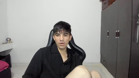 Snapshot of pakun_ chatting on December 16, 12:37 am pakun_ online show from December 16, 12:37 am