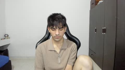 Snapshot of pakun_ chatting on December 19, 4:13 am pakun_ online show from December 19, 4:13 am