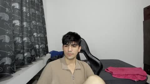 Snapshot of pakun_ chatting on January 26, 1:20 am pakun_ online show from January 26, 1:20 am