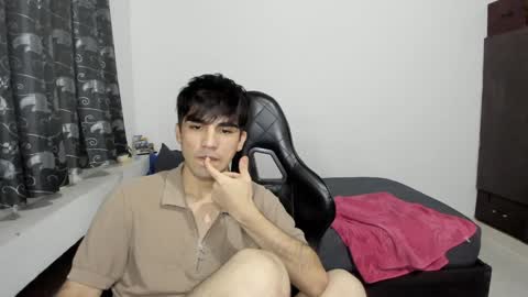 Snapshot of pakun_ chatting on January 30, 12:50 am pakun_ online show from January 30, 12:50 am