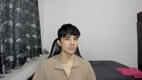 Snapshot of pakun_ chatting on January 31, 1:01 am pakun_ online show from January 31, 1:01 am