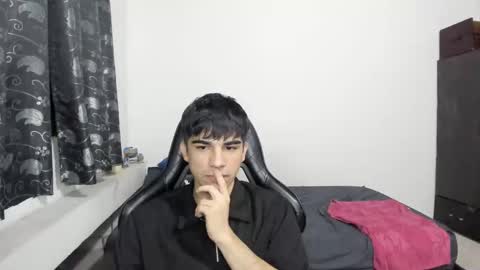 Snapshot of pakun_ chatting on March 1, 1:32 am pakun_ online show from March 1, 1:32 am
