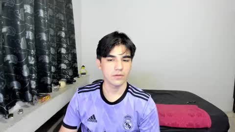 Snapshot of pakun_ chatting on October 11, 2:00 am pakun_ online show from October 11, 2:00 am