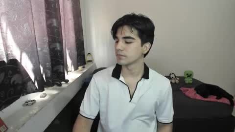 Snapshot of pakun_ chatting on October 13, 5:57 pm pakun_ online show from October 13, 5:57 pm