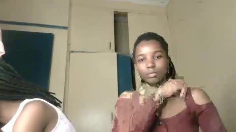 Snapshot of palashyuma chatting on October 14, 11:11 am palashyuma online show from October 14, 11:11 am
