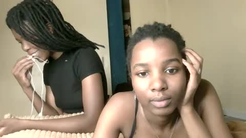 Snapshot of palashyuma chatting on October 15, 1:22 pm palashyuma online show from October 15, 1:22 pm