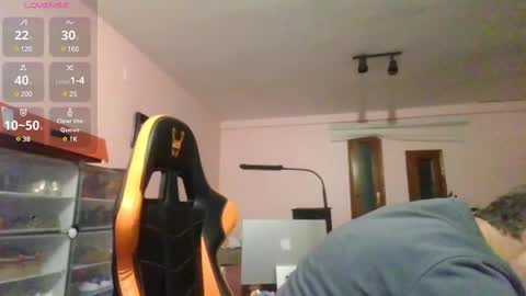 Snapshot of palaustudio chatting on March 6, 6:37 pm Merce online show from March 6, 6:37 pm