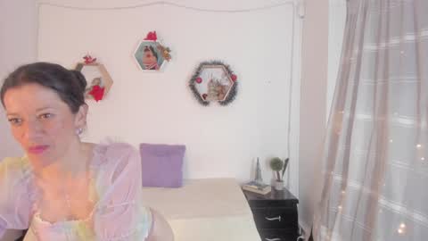 Paloma  online show from December 21, 9:04 pm