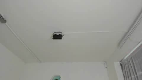 Paloma  online show from April 4, 5:10 pm