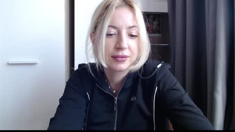 Snapshot of pam_fans chatting on September 19, 7:32 am BABE online show from September 19, 7:32 am