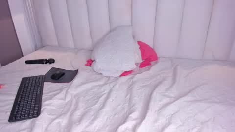 Snapshot of pamela_78_ chatting on November 1, 7:49 pm pamela online show from November 1, 7:49 pm