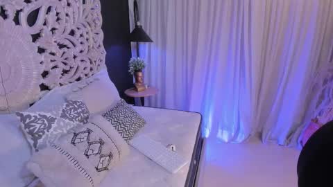 pamela online show from October 19, 4:24 am