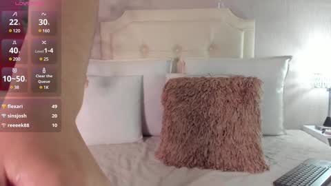 Snapshot of pamela_duque30 chatting on January 13, 10:45 pm Pamela Duque  online show from January 13, 10:45 pm
