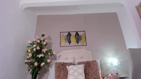 Snapshot of pamela_duque30 chatting on February 6, 9:43 am Pamela Duque  online show from February 6, 9:43 am