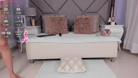 Snapshot of pamela_duque30 chatting on September 14, 12:37 pm Pamela Duque  online show from September 14, 12:37 pm
