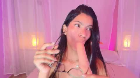 Snapshot of pamelaascott chatting on January 29, 12:01 am P A M online show from January 29, 12:01 am