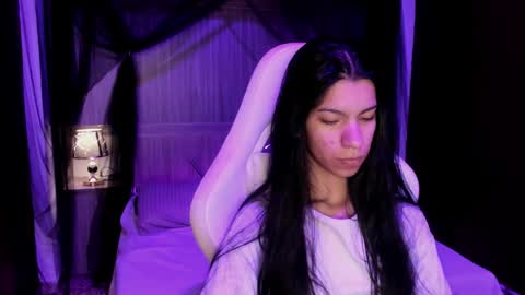 Snapshot of pamelaascott chatting on November 14, 4:22 am P A M online show from November 14, 4:22 am