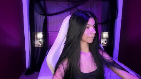 Snapshot of pamelaascott chatting on November 22, 4:11 am P A M online show from November 22, 4:11 am