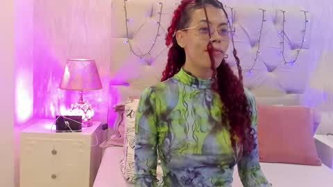 TELL ME PAMELLA AND GIVE ME A GOOD GRADE ITS IMPORTANT online show from October 18, 12:06 pm