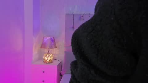 TELL ME PAMELLA AND GIVE ME A GOOD GRADE ITS IMPORTANT online show from January 6, 12:53 pm